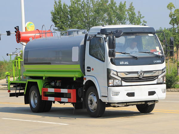 國(guó)六東風(fēng)大多利卡 9噸 噴霧車