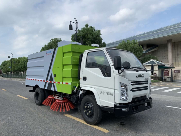 國六江鈴凱銳掃路車