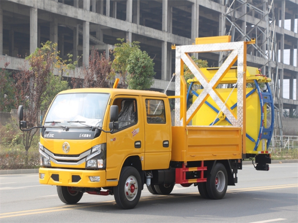 東風(fēng)D6防撞緩沖車 東風(fēng)D6防撞緩沖車